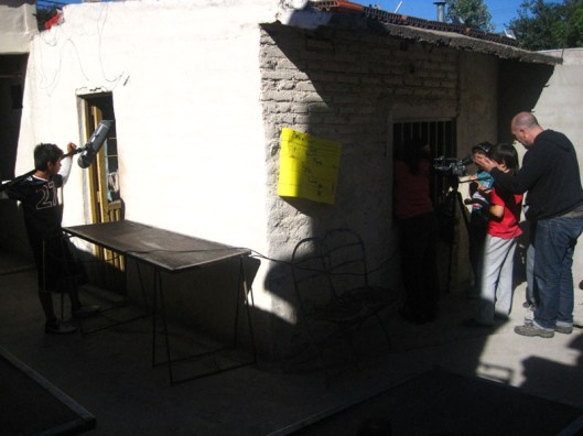 Cinema en curs 15. Trabajando en la casita en blog Eva Muñoz